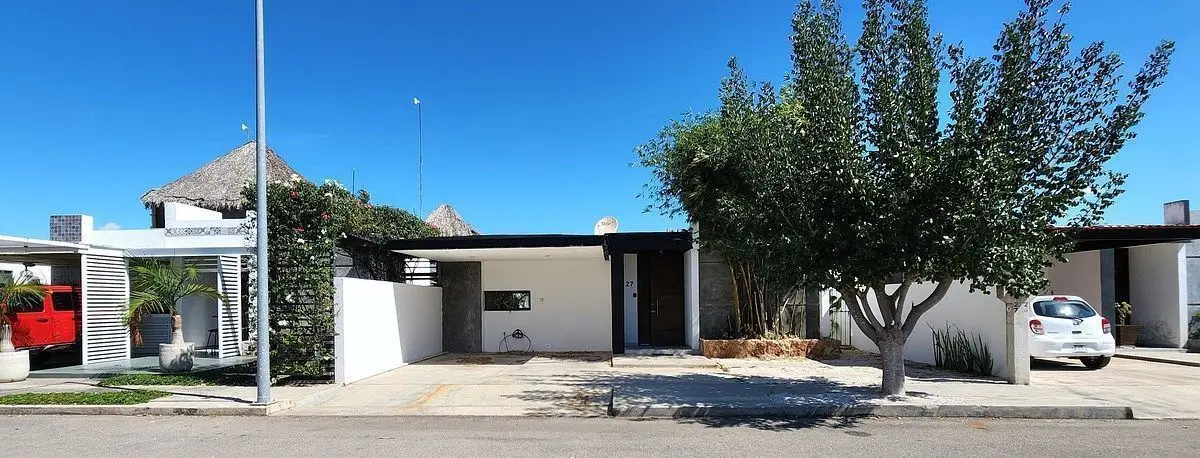 Venta Casa una sola planta 3 Recamaras piscina Conkal