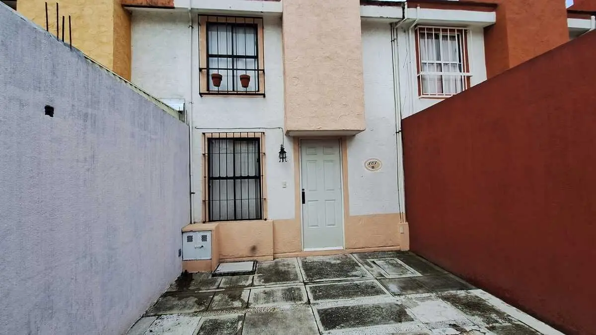 Casa en Col-Fracc. Paseos de Satín, Toluca — foto 2