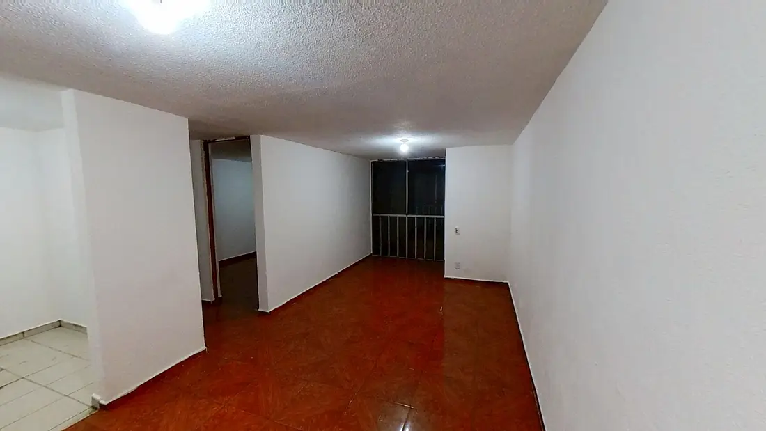 Joyas Vallejo, Metrobús Tenayuca — foto 4