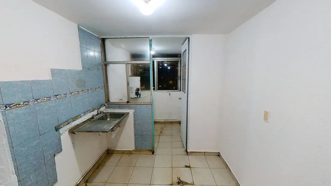 Joyas Vallejo, Metrobús Tenayuca — foto 6