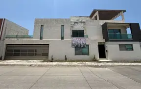Casa en Venta Col. Lomas del Sol, Veracruz