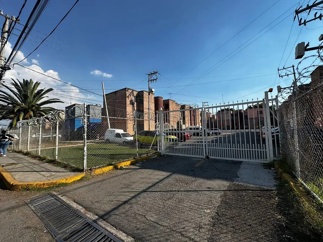 La Monera Ecatepec, Infonavit y Bancarios — foto 2