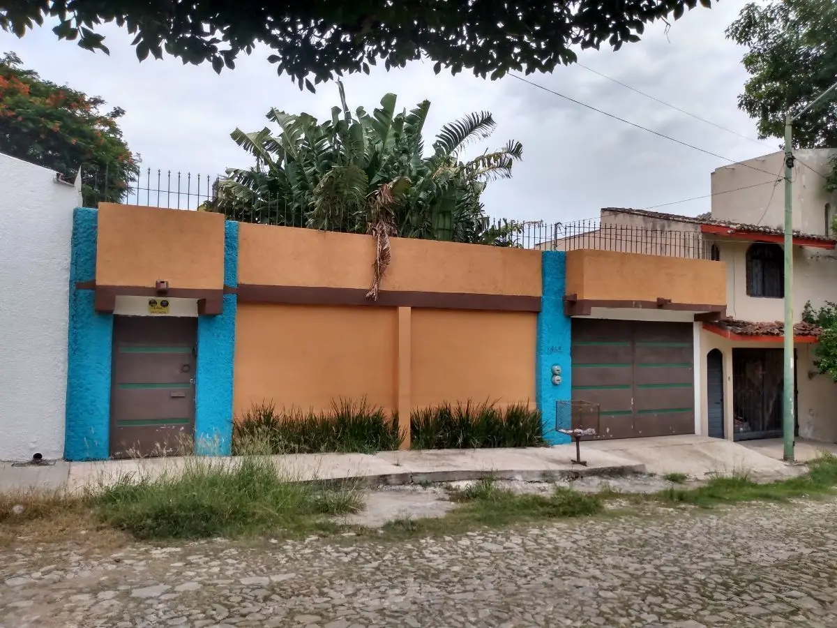 Se renta amplia casa de una planta en Col El Mirador de Tuxtla Gtz