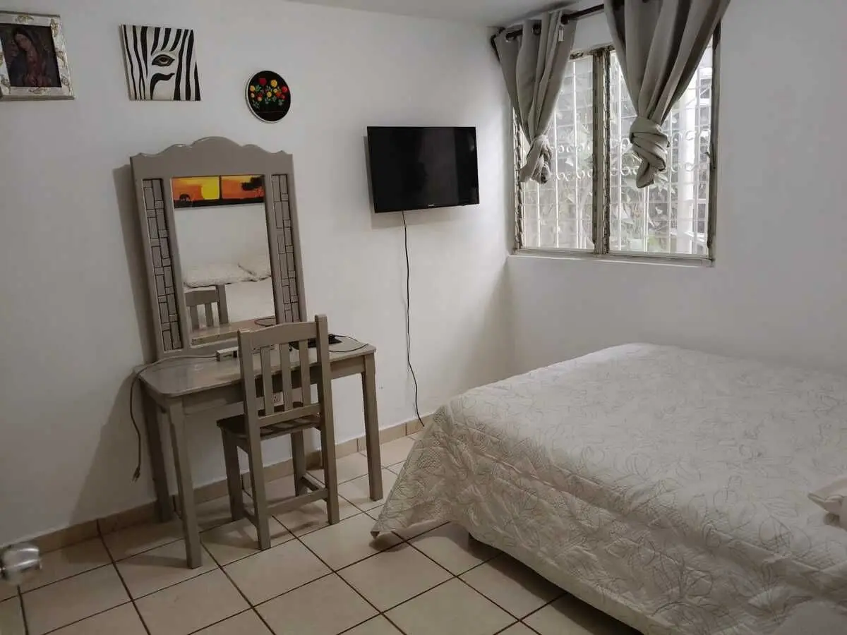 Se renta departamento amueblado en Col Juan Crispín — foto 6
