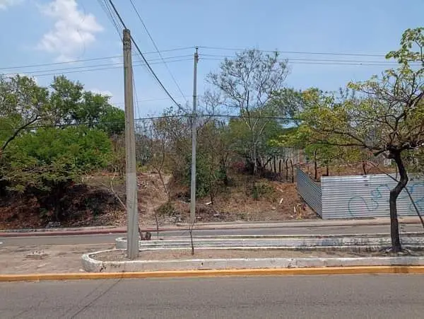 Terreno en Venta atrás de Toks Oriente — foto 4