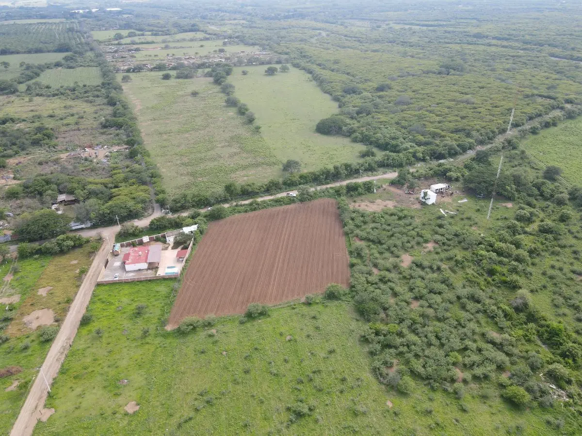 Se Vende Terreno Sobre Avenida en Villa Dealvarez, — foto 6