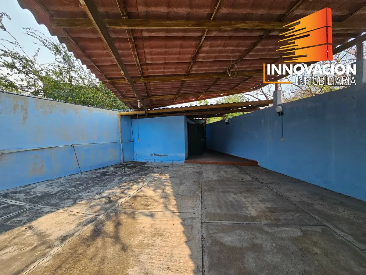 Se Vende Terreno Urbano de 1800 M2, con 2 Casas, Local de Fiestas y Bodega en la — foto 6