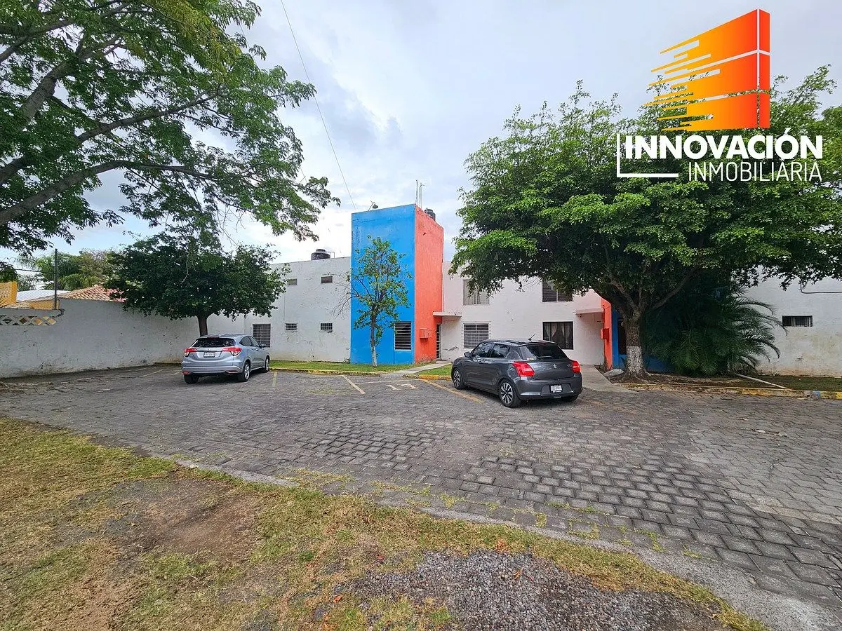 Se Renta Departament en Planta Baja, 2 Recamaras, Centrico en Colima, Colima. — foto 3