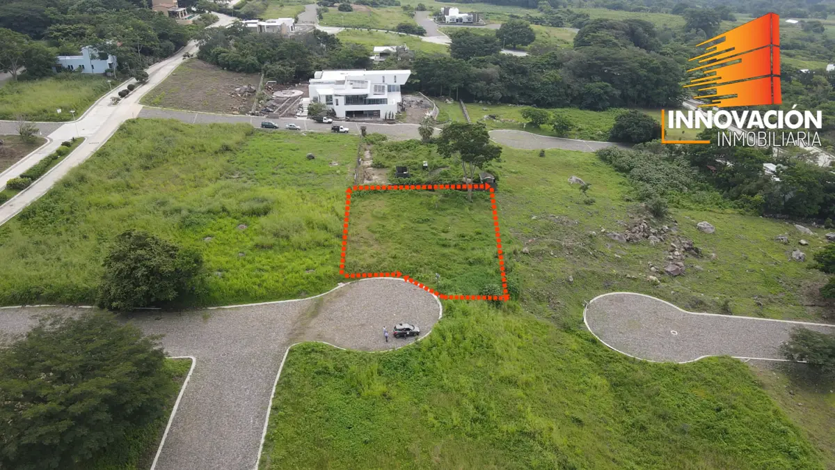 Se Vende Terreno en Coto Privado Tierra Alta, de 1,221 M2 Chivato — foto 2