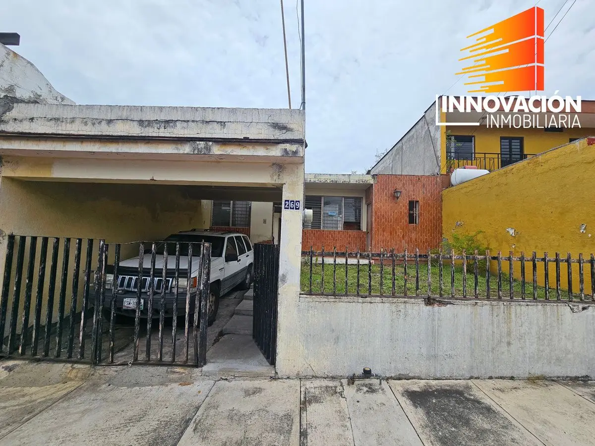 Se Vende Casa en Centro de Colima, Colima para Remodelar