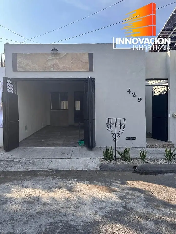 Se Vende Casa en Vista Bugambilias, Villa de Alvarez, Colima, 2 Recamaras $1.5 M
