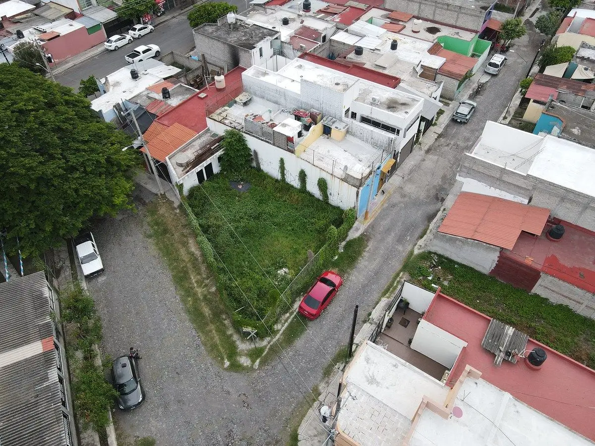 Se Vende Terreno en Esquina en Prados del Sur Colima, Colima — foto 4