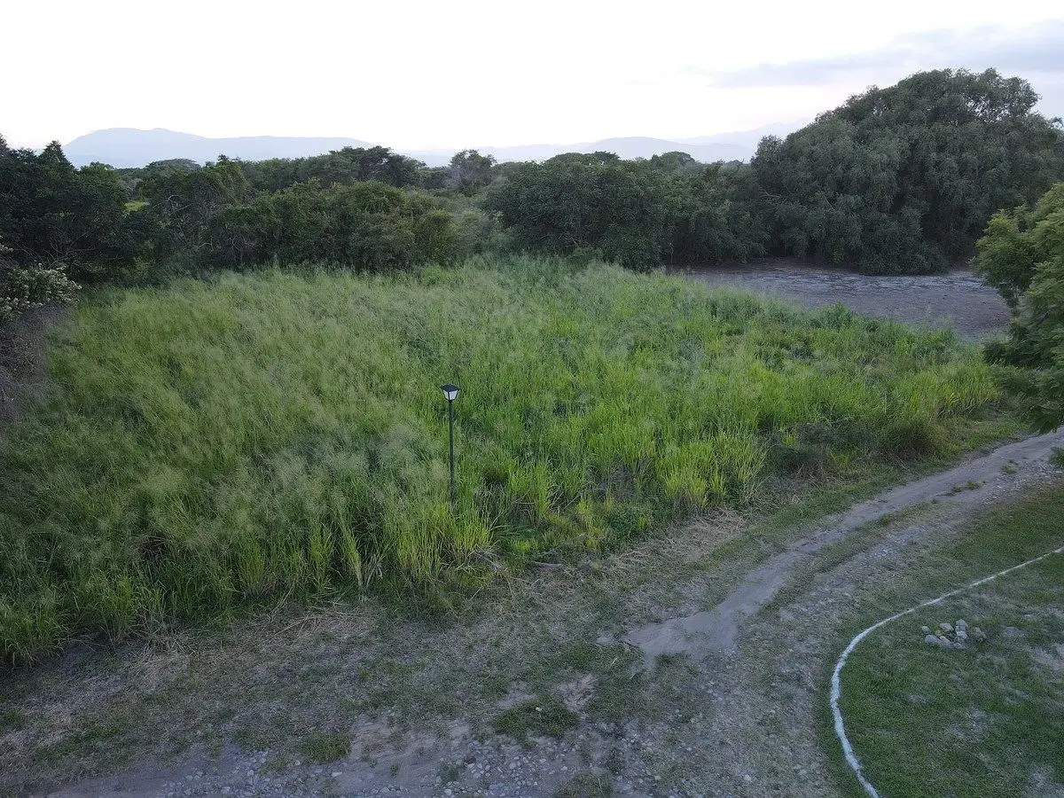 Se Vende Lote con Escritura Individual en Valle del Ruiseñor, Cuauhtemoc Colima — foto 2