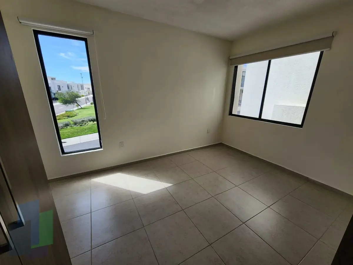 Casa en Venta en Zibatá, de 4 recámaras y roof. — foto 2