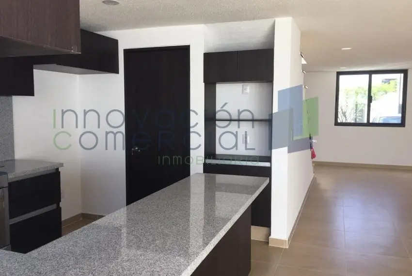 Altos Juriquilla, casa nueva en renta con jardín y áreas comunes — foto 3