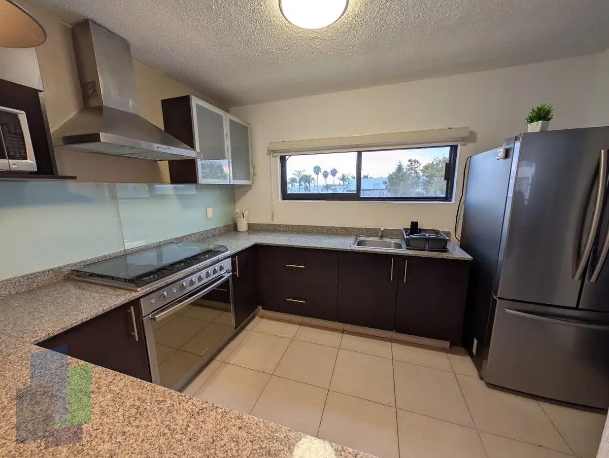 Juriquilla Santa Fe, en renta amueblada de dos habitaciones con baño. — foto 5