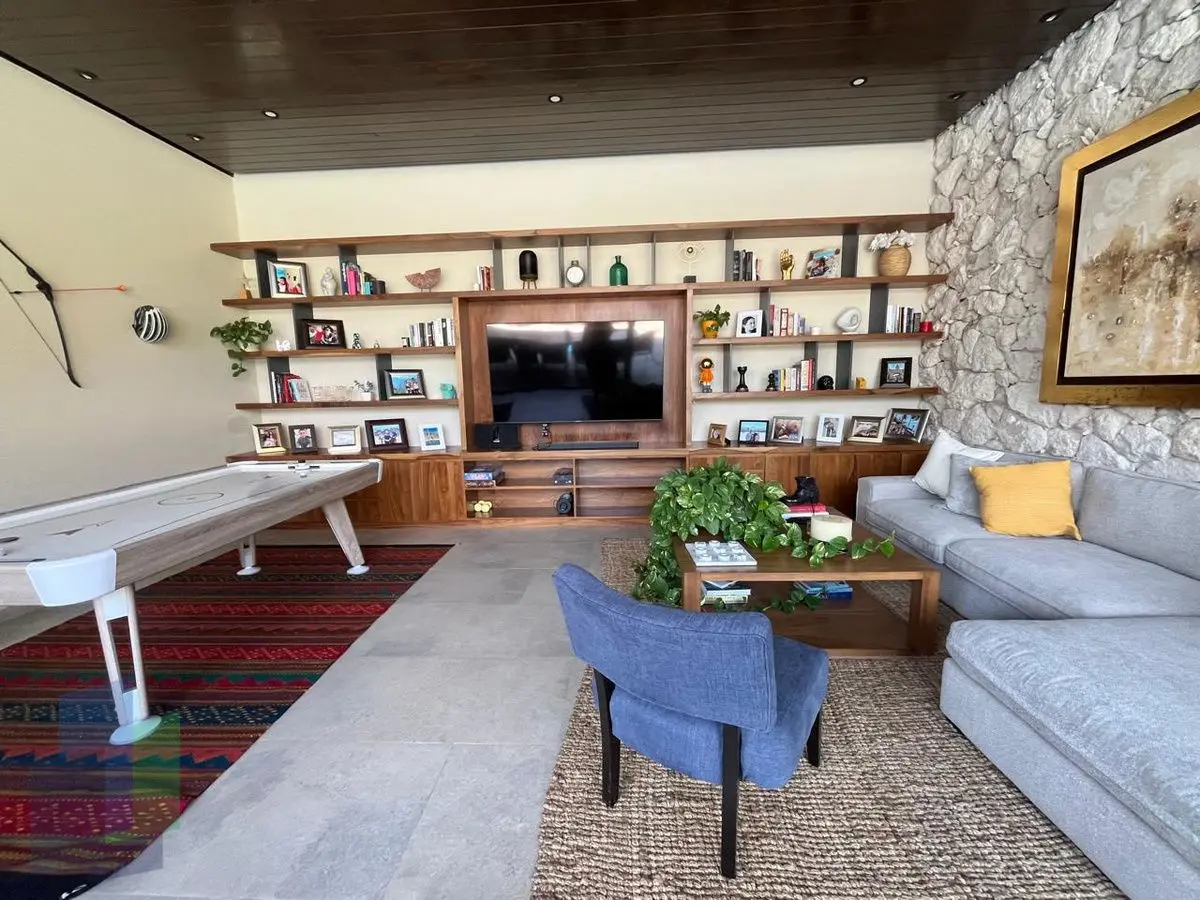 Casa en venta de un nivel en Jurica con alberca y bungalow independiente. — foto 5