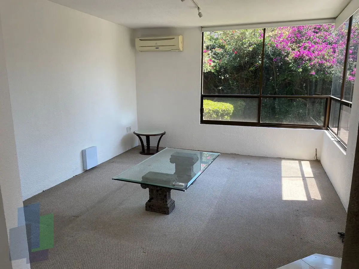 Casa en venta en Jurica de un nivel con amplio jardín. — foto 3