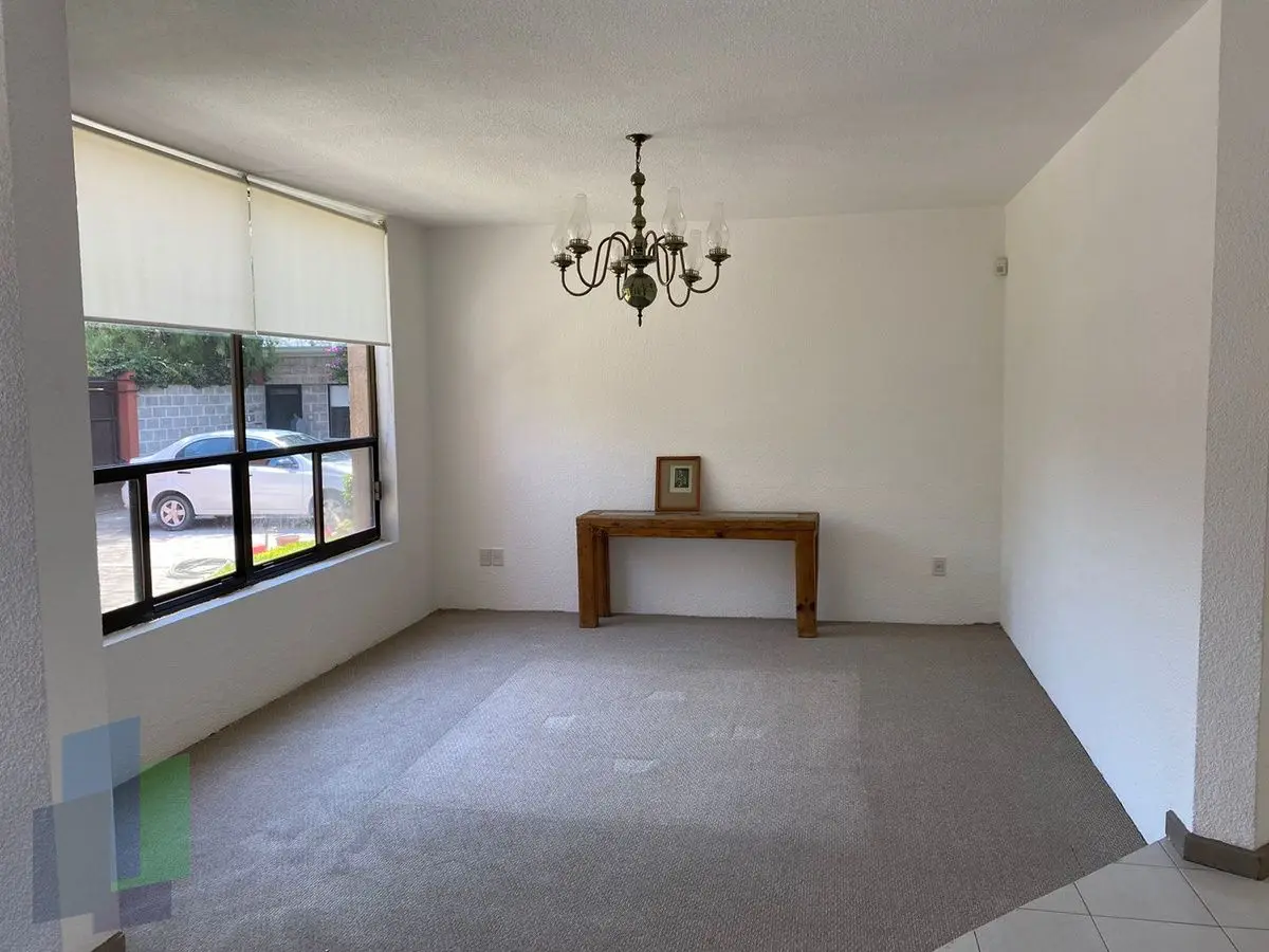 Casa en venta en Jurica de un nivel con amplio jardín. — foto 6