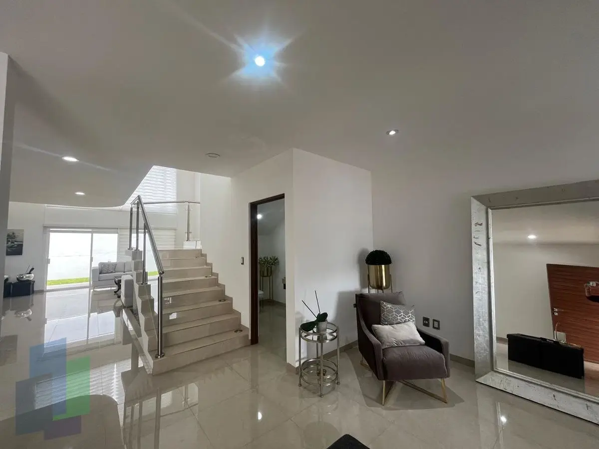 La Vista Residencial en venta con 3 habitaciones con baño. — foto 4