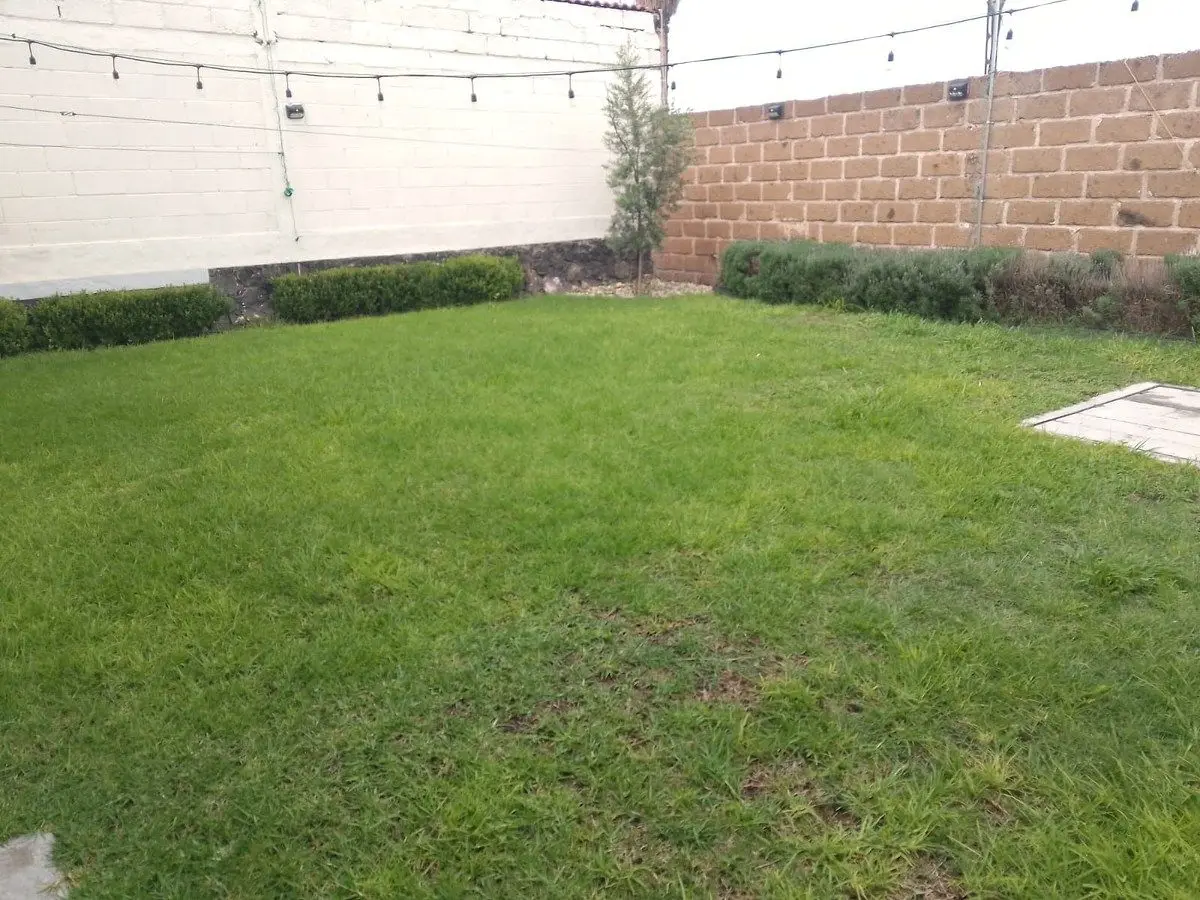 Cumbres del lago Juriquilla casa en renta con amplio jardín. — foto 3