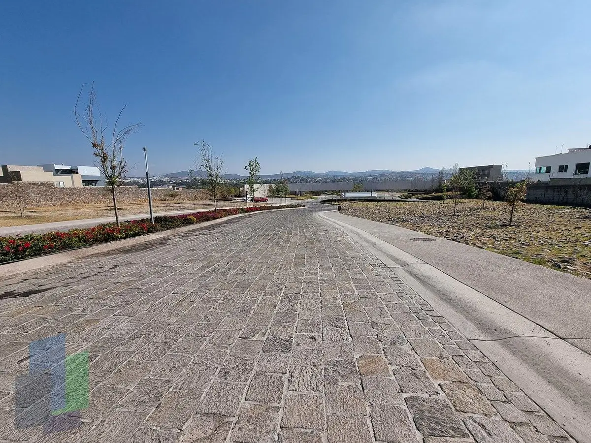 Terrenos en Lago Juriquilla con unos jardines excepcionales — foto 2