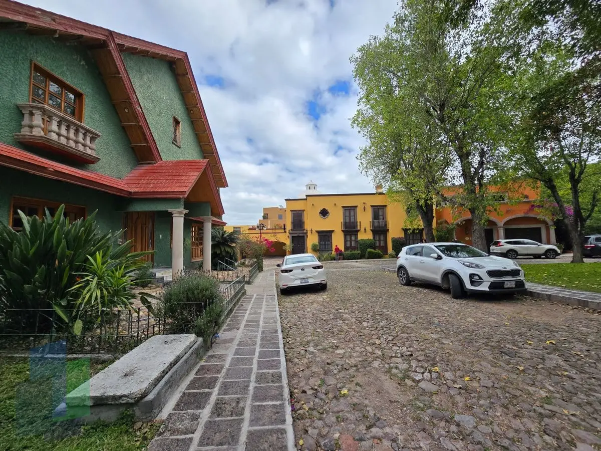 Casa en venta en San Miguel de Allende con 3 niveles,. — foto 5