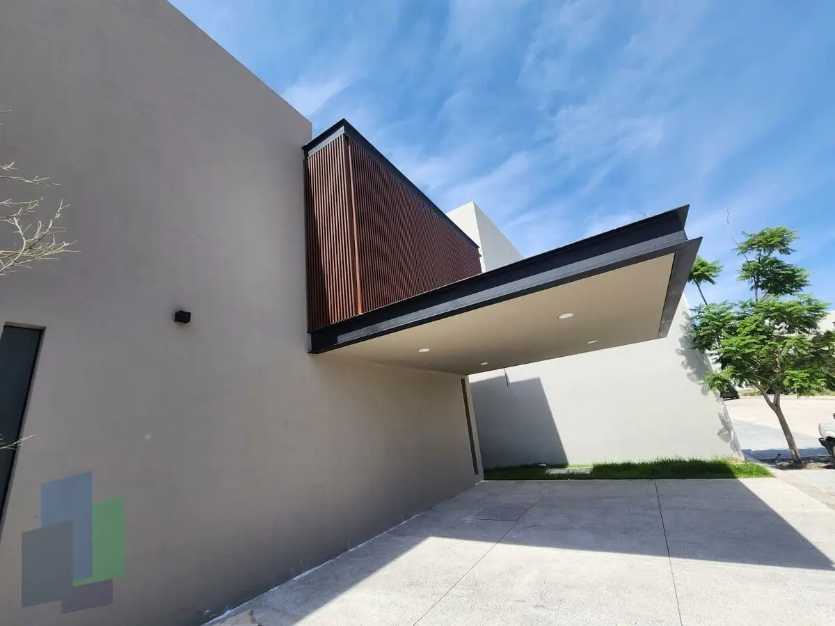 Casa en Venta en Lomas del Campanario IV con 3 habitaciones — foto 2