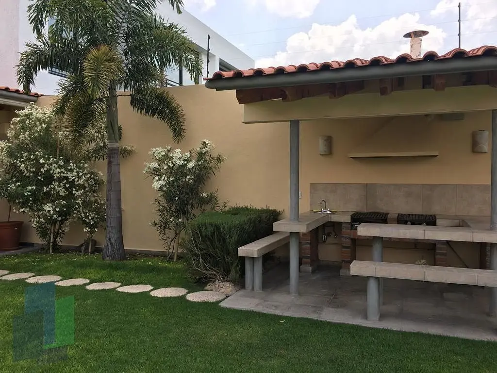 Casa en venta en Juriquilla frente al campo de golf,. — foto 4