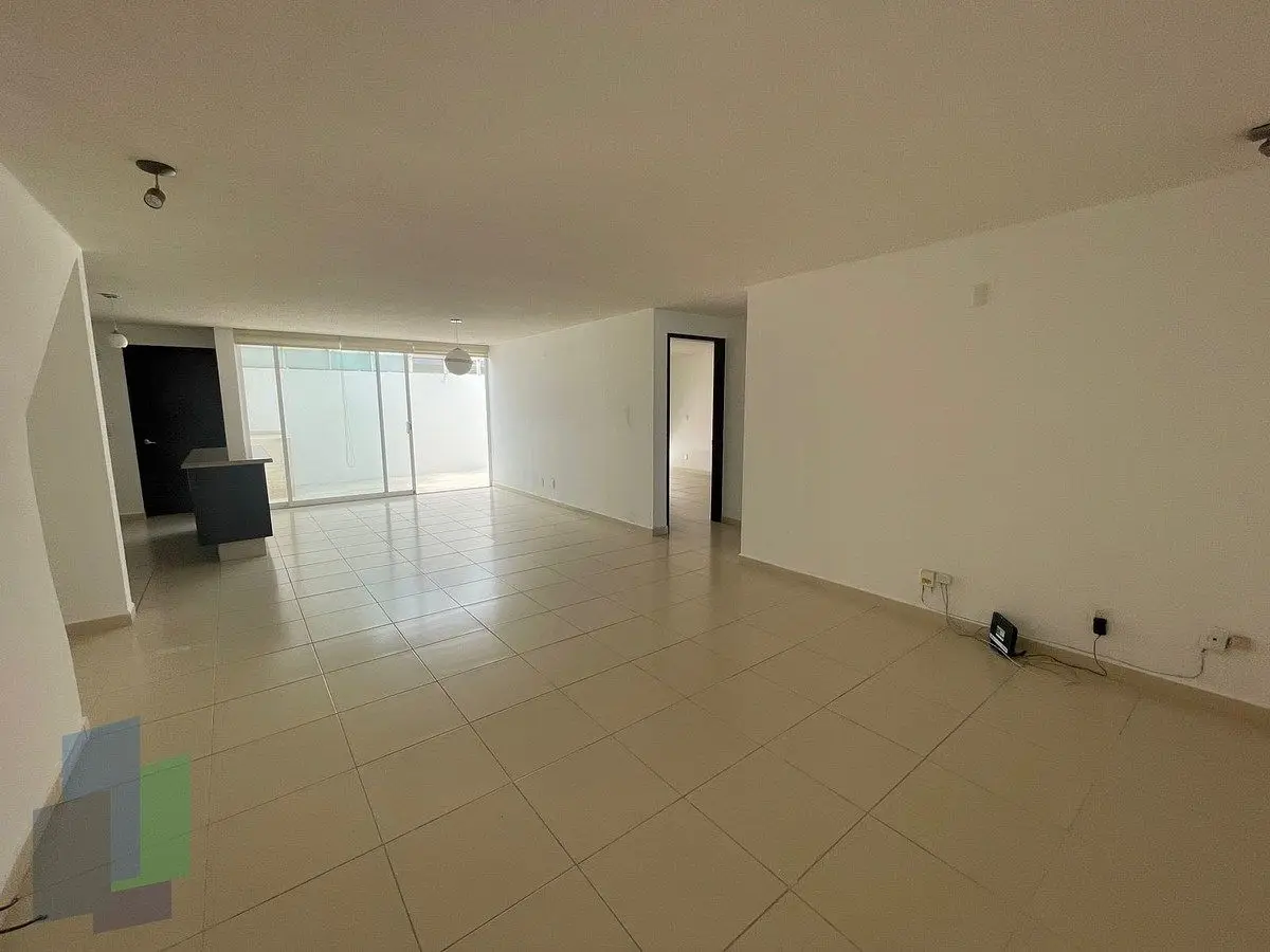 Juriquilla Santa Fe | Departamento Vta. Rta. Planta Baja, jardín excedente — foto 3