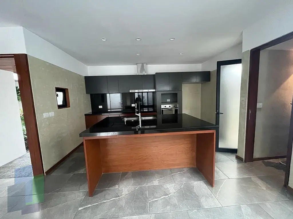 Juriquilla, casa en venta en exclusiva privada con cancha de tenis y alberca. — foto 5