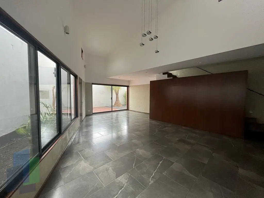 Juriquilla, casa en venta en exclusiva privada con cancha de tenis y alberca. — foto 6