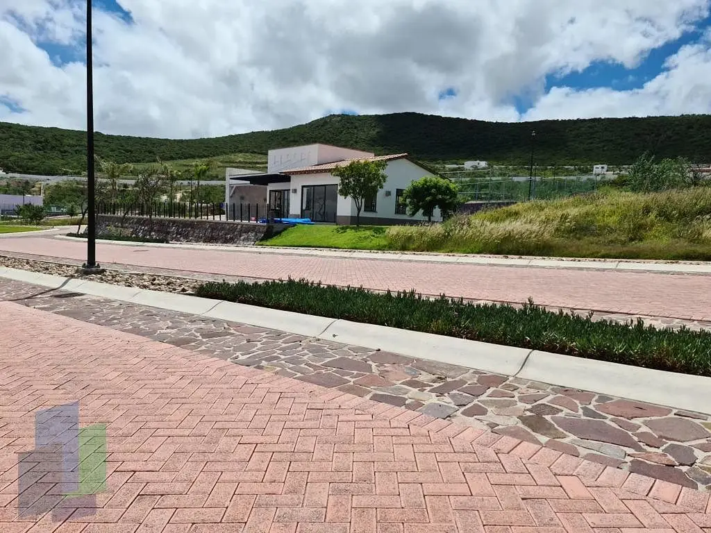 Terreno en Venta en Ciudad Maderas Corregidora, regular, listo para construir — foto 5