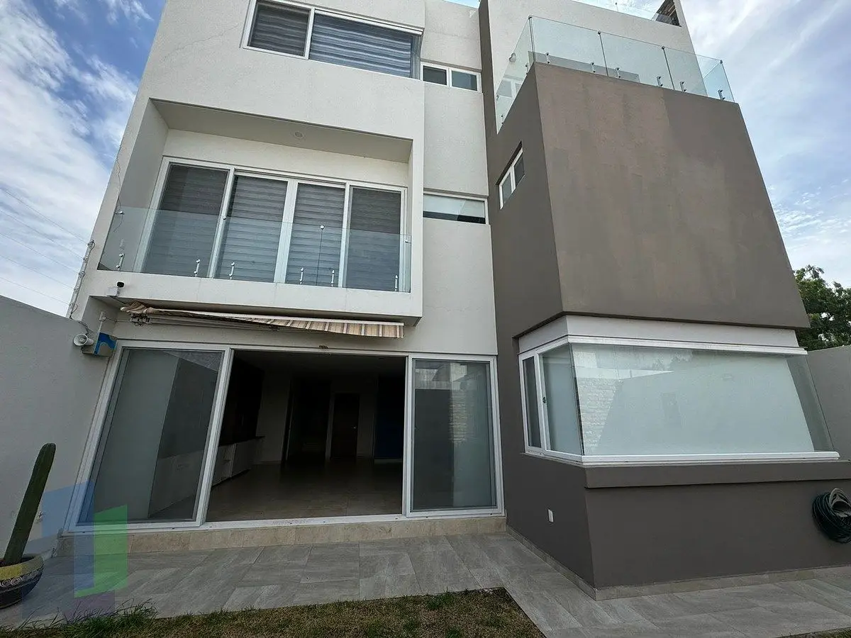 Casa en Venta en Zibatá, 4 recámaras ,cuarto de servicio y roof garden — foto 6