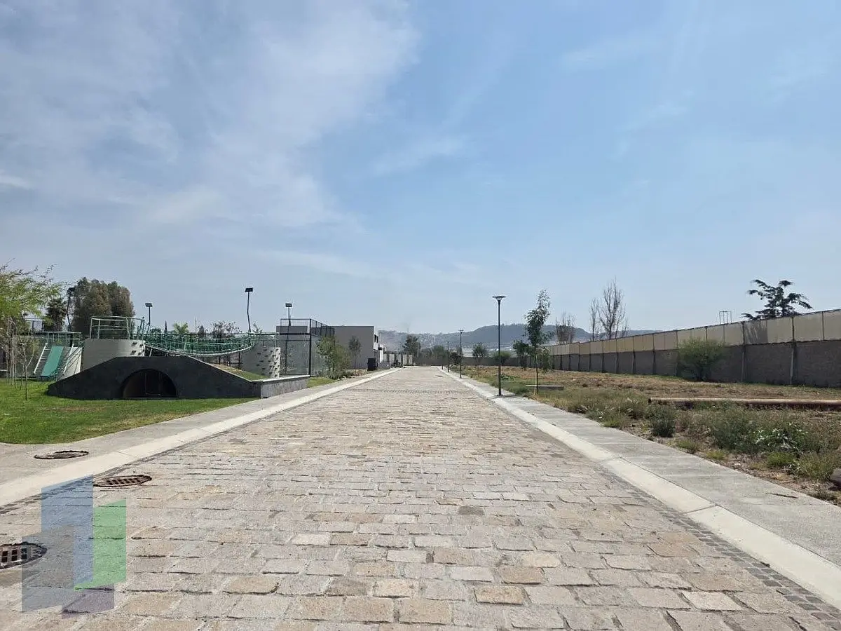 Terreno habitacional en Jurica dentro de privada con amenidades — foto 4