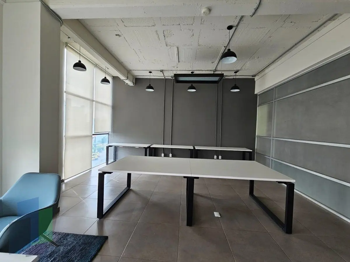 Milenio III | Oficina moderna en VENTA, con mobiliario — foto 4