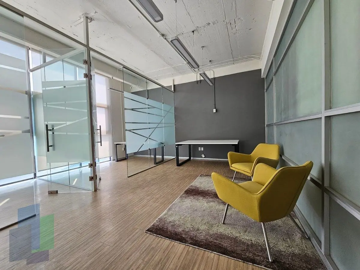INVERSIONISTAS Oficinas en venta semi amuebladas en Milenio III — foto 6