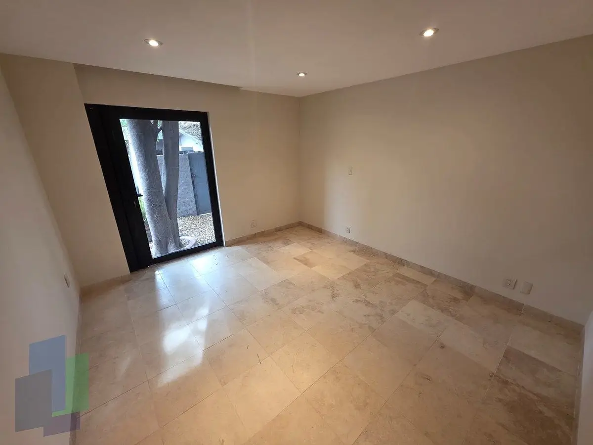Casa en renta en Jurica, dentro de privada — foto 2