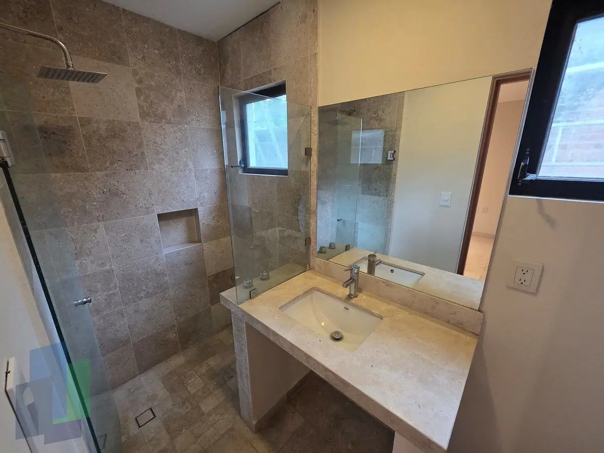Casa en renta en Jurica, dentro de privada — foto 5