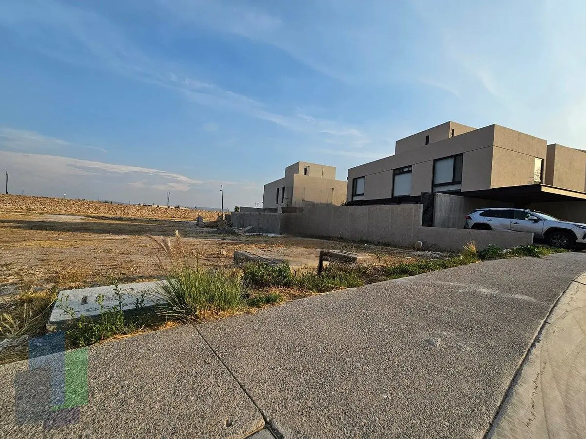 VENTA | Terreno plano 293m2, en condominio San Lorenzo, Lomas del Campanario — foto 6