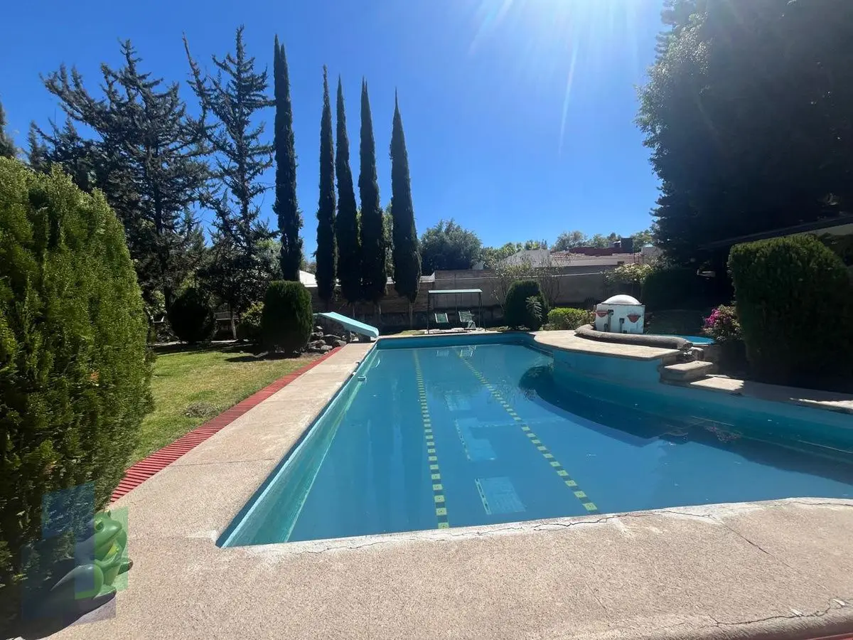 Casa en venta en Jurica con alberca en un nivel. — foto 3