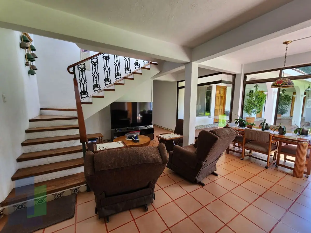 Casa en venta, en Jurica, de un nivel, amplio jardín. — foto 6