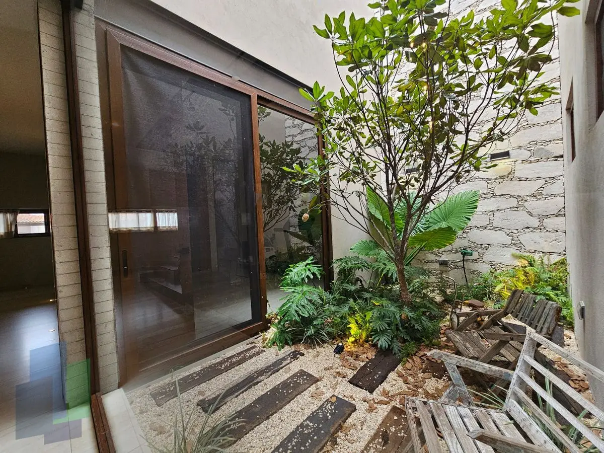 Casa en venta en Misión San Jerónimo con acabados de lujo — foto 6