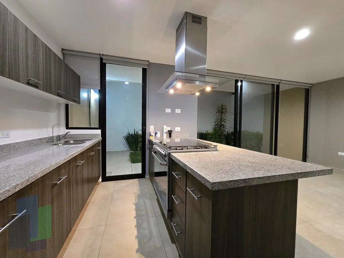 Casa en renta y venta en Zibatá con calentador solar y amenidades. — foto 3