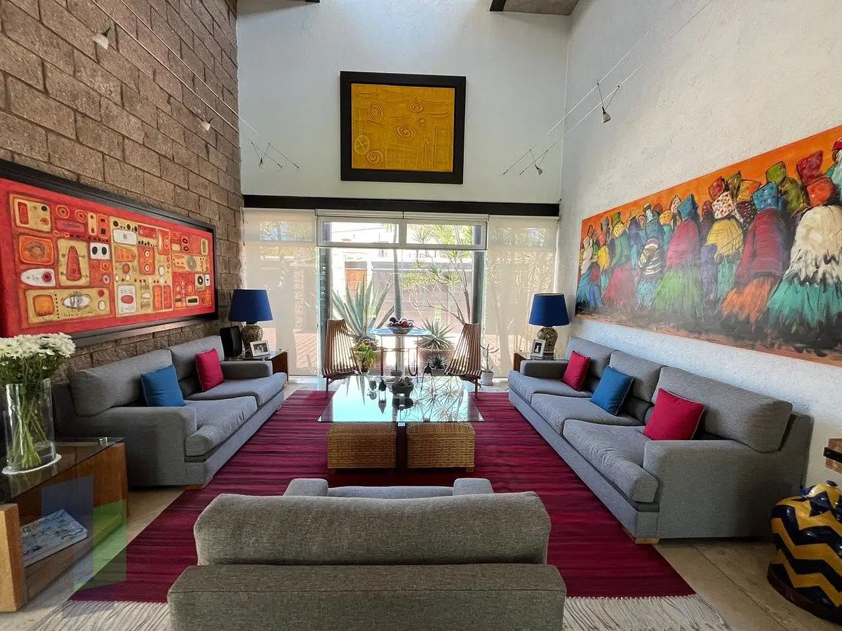 Jurica casa en venta con recámaras en planta baja y amplio jardín. — foto 2