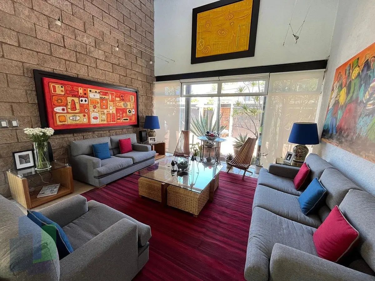 Jurica casa en venta con recámaras en planta baja y amplio jardín. — foto 3