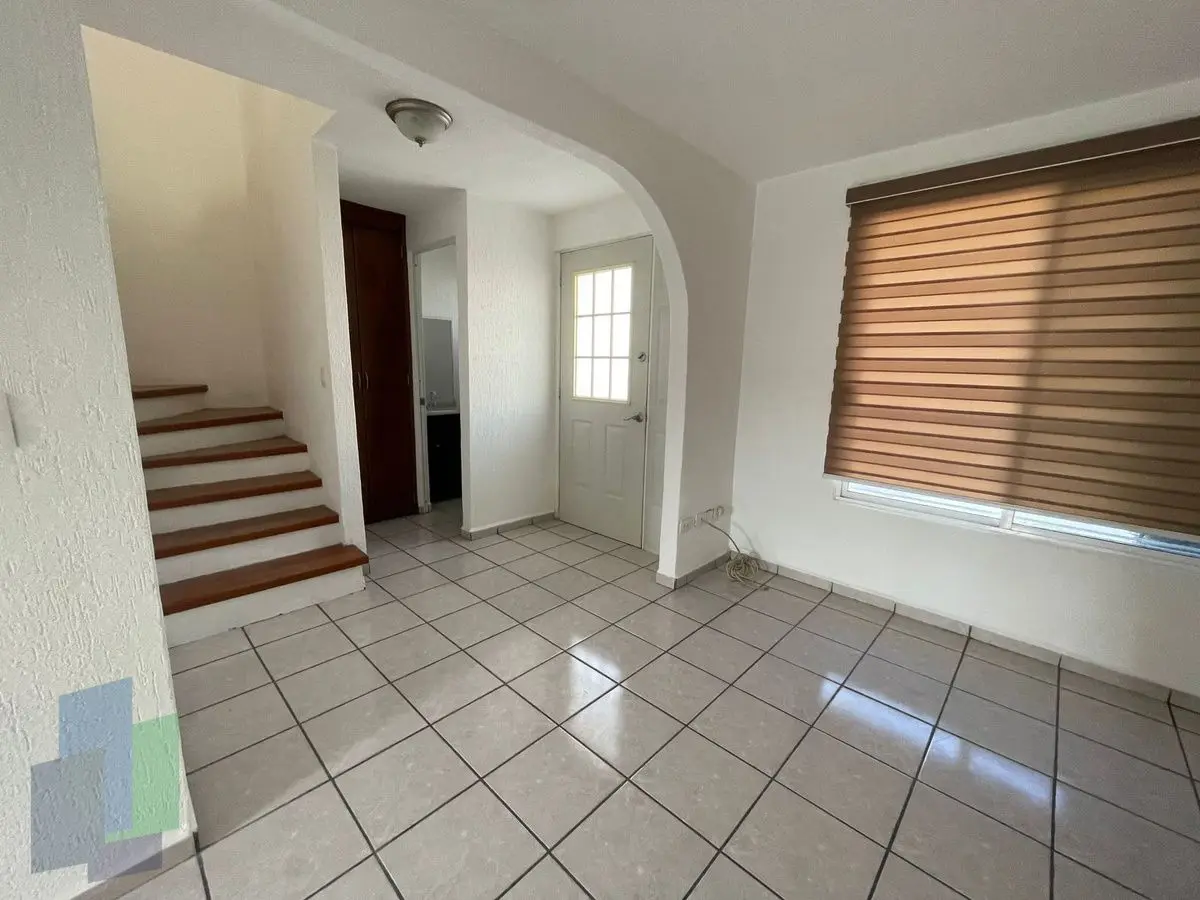 Casa en renta en Palmas, con 3 recámaras, en privada con áreas verdes — foto 3