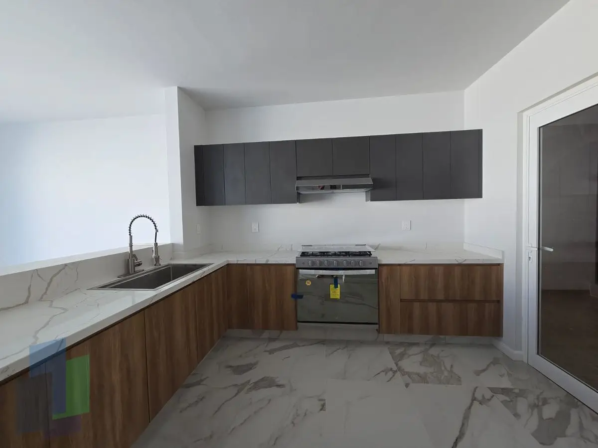 Grand Juriquilla casa en venta en condominio con habitación en Planta Baja — foto 2