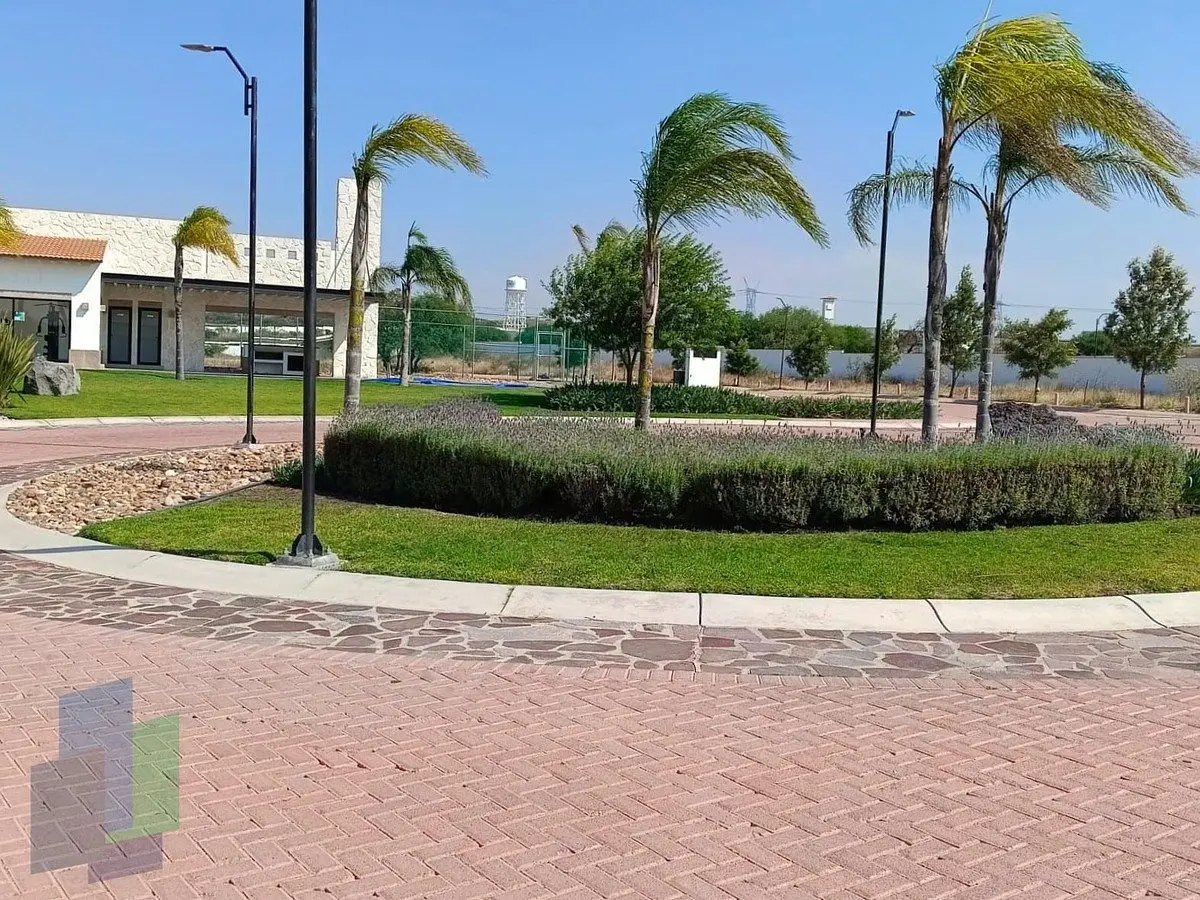 Ciudad Maderas Sur I | Terreno plano en esquina — foto 4