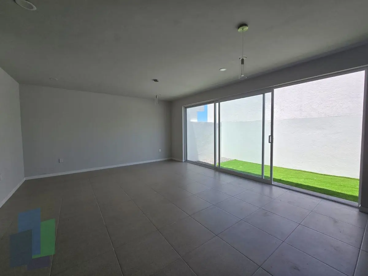 Grand Juriquilla | Casa en esquina, con baño y estudio en PB — foto 4